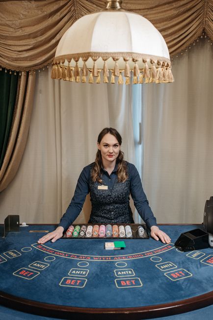 Slots, Poker, and the Math Behind Every Spin